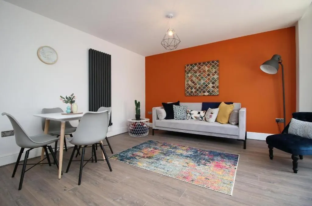 Chic 3-Bed Stay Near Cardiff'S Top Sights Apartment